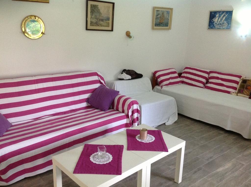 Holiday House Altea Banjole Zimmer foto